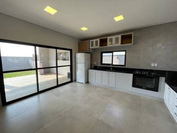 Casa com 4 Quartos à Venda, 223 m² em Parque Residencial Maria Elmira - Caçapava