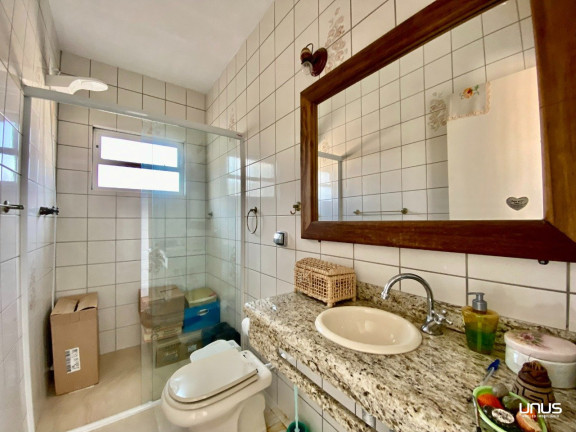 Imagem Casa com 5 Quartos à Venda, 420 m² em Coqueiros - Florianópolis