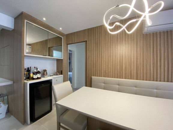 Imagem Apartamento com 2 Quartos à Venda, 73 m² em Centro - Navegantes