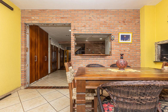 Imagem Casa com 5 Quartos à Venda, 457 m² em Campo Comprido - Curitiba Imagem Casa com 5 Quartos à Venda, 457 m² em Campo Comprido - Curitiba