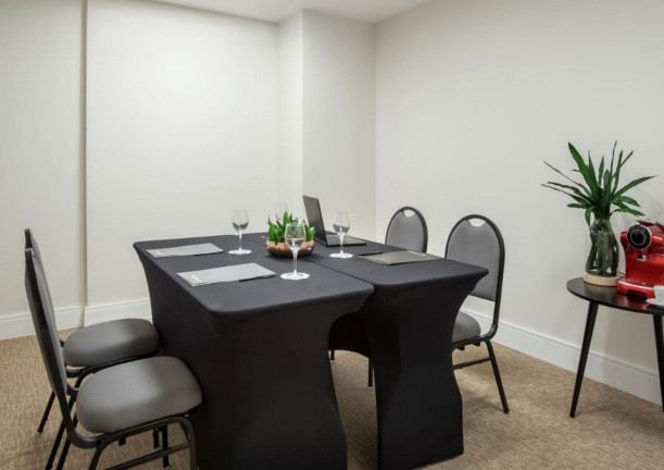 Imagem Apartamento com 1 Quarto à Venda, 22 m² em Cidade Baixa - Porto Alegre Imagem Apartamento com 1 Quarto à Venda, 22 m² em Cidade Baixa - Porto Alegre
