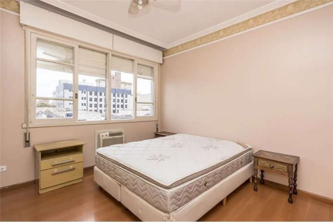 Imagem Apartamento com 2 Quartos à Venda, 75 m² em Farroupilha - Porto Alegre