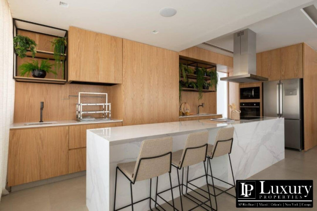 Imagem Apartamento com 3 Quartos à Venda, 142 m² em Pinheiros - São Paulo Imagem Apartamento com 3 Quartos à Venda, 142 m² em Pinheiros - São Paulo
