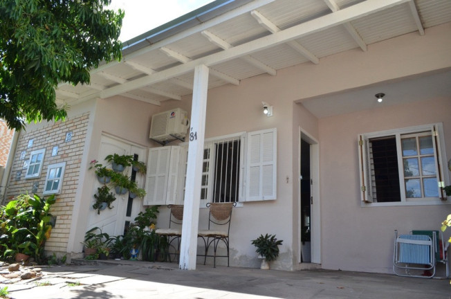 Casa com 3 Quartos à Venda,  em Harmonia - Canoas