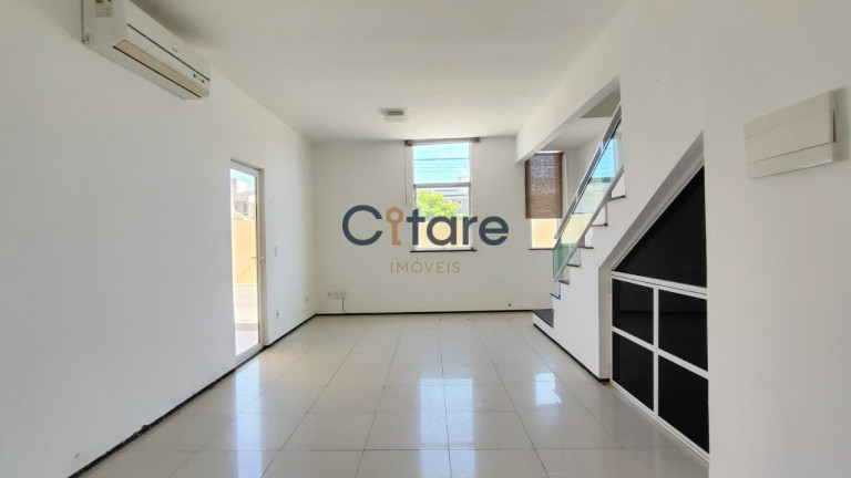 Imagem Casa de Condomínio com 3 Quartos à Venda, em Lagoa Redonda - Fortaleza Imagem Casa de Condomínio com 3 Quartos à Venda, em Lagoa Redonda - Fortaleza