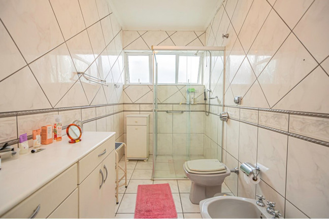Casa com 3 Quartos à Venda, 240 m² em Mirandópolis - São Paulo