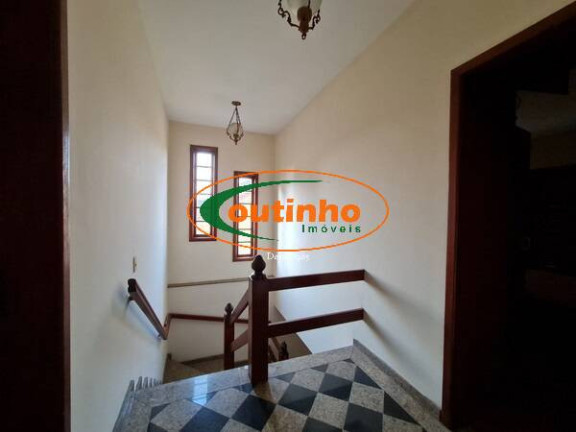 Imagem Casa com 7 Quartos à Venda, 371 m² em Rocha - Rio De Janeiro Imagem Casa com 7 Quartos à Venda, 371 m² em Rocha - Rio De Janeiro