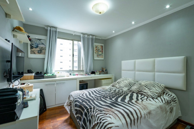Imagem Apartamento com 3 Quartos à Venda, 130 m² em Itaim Bibi - São Paulo Imagem Apartamento com 3 Quartos à Venda, 130 m² em Itaim Bibi - São Paulo