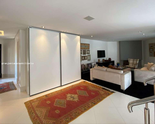 Imagem Casa à Venda, em São Paulo 2 - Cotia Imagem Casa à Venda, em São Paulo 2 - Cotia