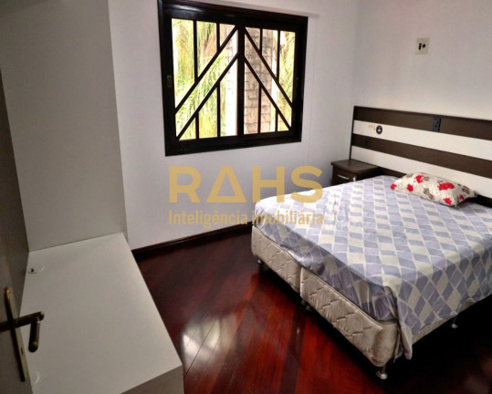 Imagem Casa com 6 Quartos à Venda, 400 m² em Costa E Silva - Joinville Imagem Casa com 6 Quartos à Venda, 400 m² em Costa E Silva - Joinville
