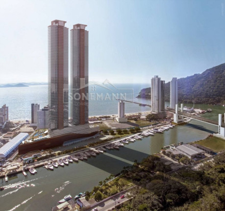 Apartamento com 4 Quartos à Venda, 257 m² em Centro - Balneário Camboriú