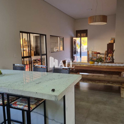 Imagem Casa com 3 Quartos à Venda, 450 m² em Perímetro Urbano - Mirassol