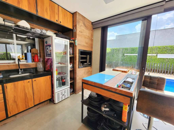 Imagem Casa com 3 Quartos à Venda, 303 m² em Granja Viana - Carapicuíba Imagem Casa com 3 Quartos à Venda, 303 m² em Granja Viana - Carapicuíba
