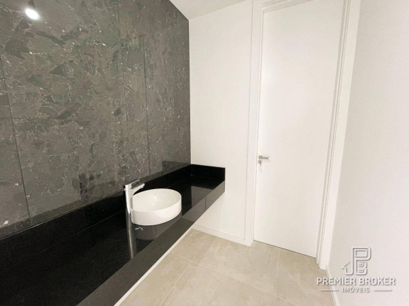 Imagem Casa com 4 Quartos à Venda, 330 m² em Várzea - Teresópolis Imagem Casa com 4 Quartos à Venda, 330 m² em Várzea - Teresópolis