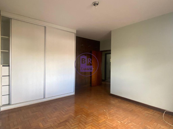 Imagem Casa com 3 Quartos à Venda, 318 m² em Dom Bosco - Londrina Imagem Casa com 3 Quartos à Venda, 318 m² em Dom Bosco - Londrina
