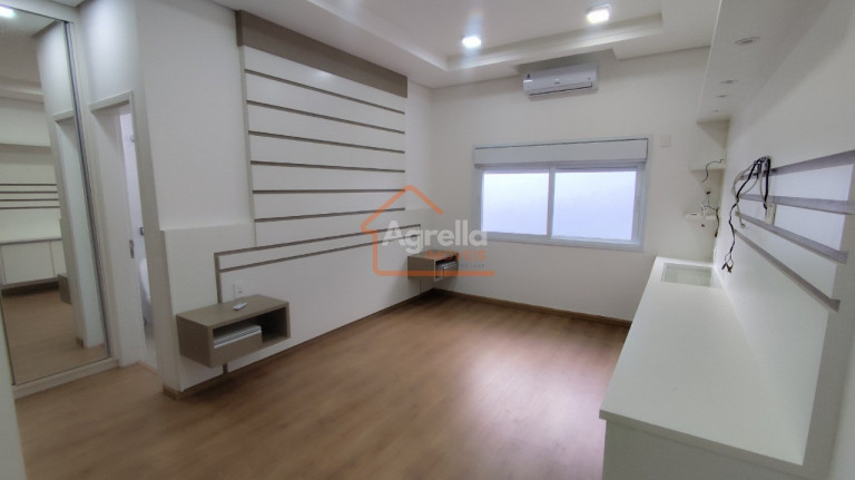 Imagem Imóvel com 3 Quartos à Venda, 237 m² em Condominio Village Da Serra - Mogi Guaçu Imagem Imóvel com 3 Quartos à Venda, 237 m² em Condominio Village Da Serra - Mogi Guaçu