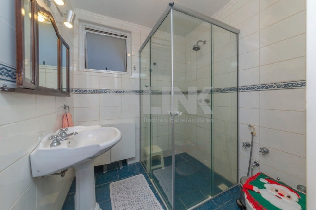 Imagem Apartamento com 3 Quartos à Venda, 190 m² em Moinhos De Vento - Porto Alegre
