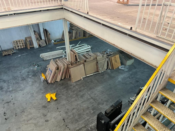 Imagem Galpão à Venda ou Locação, 820 m² em Vila Amorim - Suzano Imagem Galpão à Venda ou Locação, 820 m² em Vila Amorim - Suzano