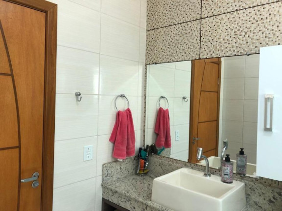 Imagem Sobrado com 4 Quartos à Venda, 150 m² em Jardim Nova Tereza - São Paulo Imagem Sobrado com 4 Quartos à Venda, 150 m² em Jardim Nova Tereza - São Paulo
