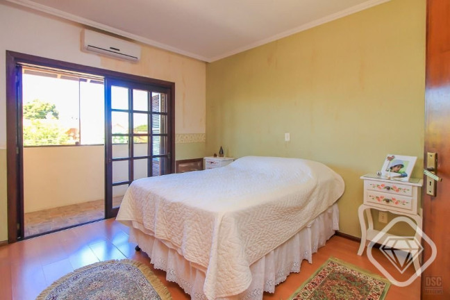 Imagem Casa com 3 Quartos à Venda, 198 m² em Cavalhada - Porto Alegre Imagem Casa com 3 Quartos à Venda, 198 m² em Cavalhada - Porto Alegre
