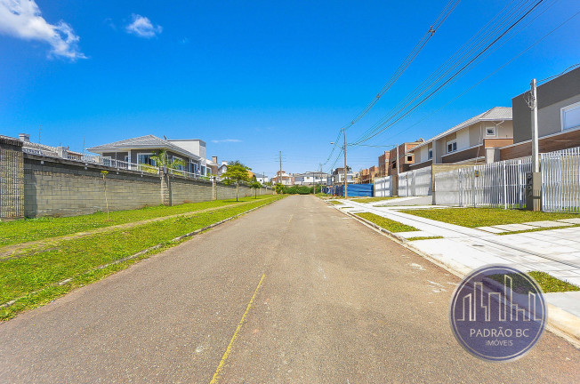 Imagem Casa com 3 Quartos à Venda, 121 m² em Xaxim - Curitiba Imagem Casa com 3 Quartos à Venda, 121 m² em Xaxim - Curitiba