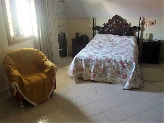 Imagem Casa com 5 Quartos à Venda, 