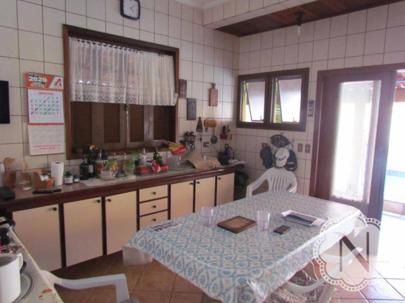 Imagem Sobrado com 6 Quartos à Venda, 237 m² em Campos Elíseos - Itanhaém Imagem Sobrado com 6 Quartos à Venda, 237 m² em Campos Elíseos - Itanhaém