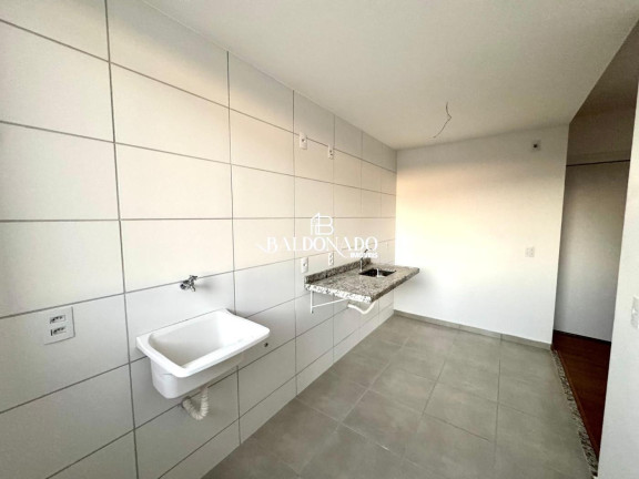 Imagem Apartamento com 2 Quartos para Alugar, 58 m² em Pires - Extrema