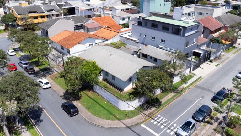Imagem Terreno à Venda, 660 m² em Jardim Das Américas - Curitiba