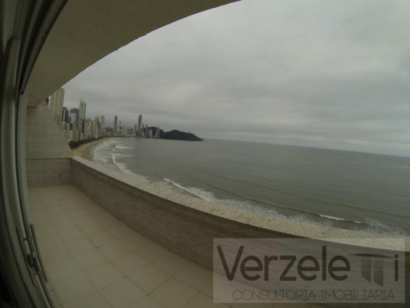 Imagem Apartamento com 4 Quartos para Temporada, 180 m² em Centro - Balneário Camboriú Imagem Apartamento com 4 Quartos para Temporada, 180 m² em Centro - Balneário Camboriú