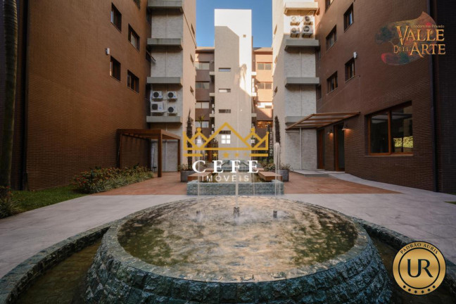 Imagem Imóvel com 3 Quartos à Venda, 274 m² em Centro - Gramado