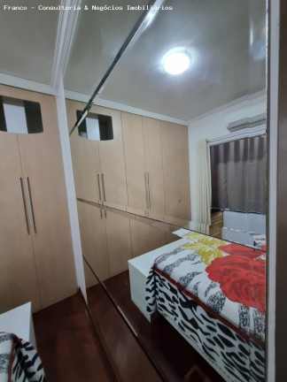 Imagem Sobrado com 3 Quartos à Venda, em Vila Homero Thon - Santo André Imagem Sobrado com 3 Quartos à Venda, em Vila Homero Thon - Santo André