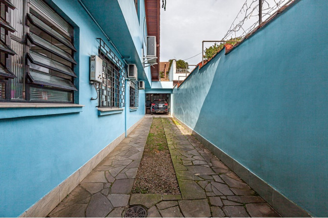 Imagem Casa com 5 Quartos à Venda, 330 m² em Vila Ipiranga - Porto Alegre Imagem Casa com 5 Quartos à Venda, 330 m² em Vila Ipiranga - Porto Alegre