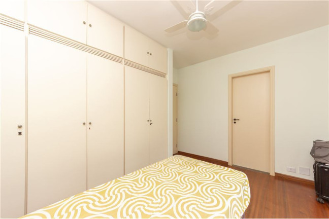 Imagem Imóvel com 4 Quartos à Venda,  em Panamby - São Paulo