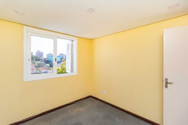 Imagem Imóvel com 2 Quartos à Venda, 220 m² em Camaquã - Porto Alegre Imagem Imóvel com 2 Quartos à Venda, 220 m² em Camaquã - Porto Alegre