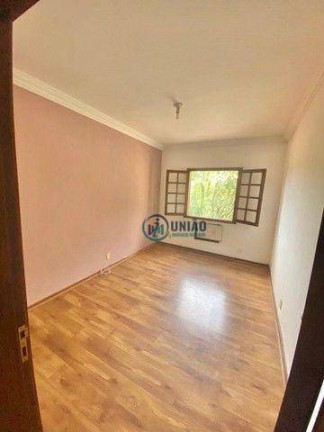 Imagem Casa com 3 Quartos à Venda, 385 m² em Pendotiba - Niterói