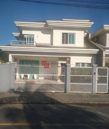 Imagem Casa com 3 Quartos à Venda, 170 m² em Saguaçu - Joinville Imagem Casa com 3 Quartos à Venda, 170 m² em Saguaçu - Joinville