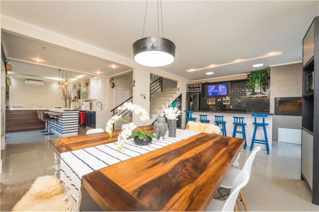 Imagem Casa com 3 Quartos à Venda, 348 m² em Centro - Balneário Camboriú