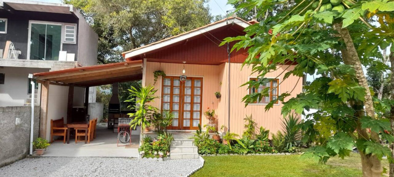 Imagem Casa com 2 Quartos à Venda, 312 m² em Cachoeira Do Bom Jesus - Florianópolis Imagem Casa com 2 Quartos à Venda, 312 m² em Cachoeira Do Bom Jesus - Florianópolis