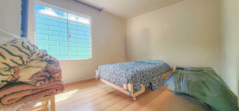 Imagem Casa com 3 Quartos à Venda, 70 m² em Boqueirão - Curitiba Imagem Casa com 3 Quartos à Venda, 70 m² em Boqueirão - Curitiba