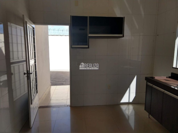 Imagem Casa com 2 Quartos à Venda, 200 m² em Jardim Espanha - Uberaba Imagem Casa com 2 Quartos à Venda, 200 m² em Jardim Espanha - Uberaba