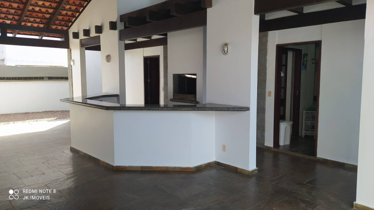 Imagem Sobrado com 6 Quartos à Venda, 499 m² em Balneário Uirapuru - Itapoá Imagem Sobrado com 6 Quartos à Venda, 499 m² em Balneário Uirapuru - Itapoá