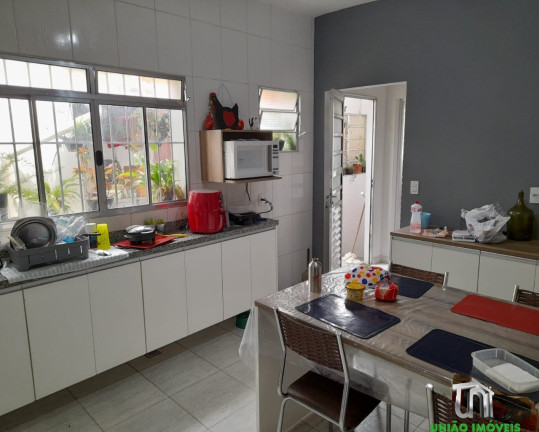 Imagem Casa com 3 Quartos à Venda, 200 m² em Centro - Bragança Paulista Imagem Casa com 3 Quartos à Venda, 200 m² em Centro - Bragança Paulista