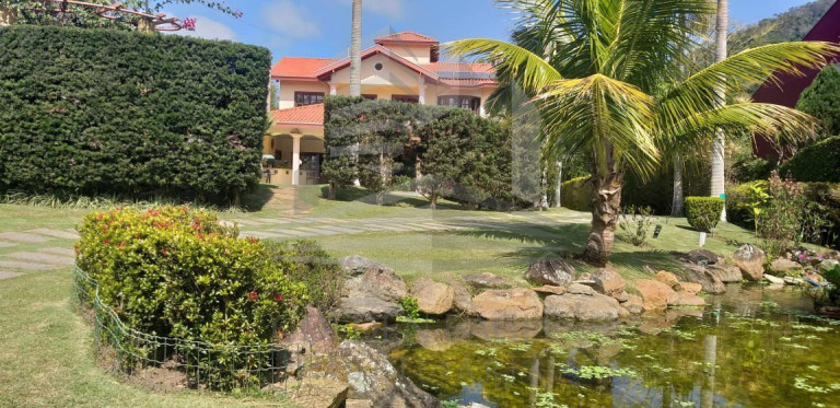 Imagem Casa com 4 Quartos à Venda, 351 m² em Praia Taquaras - Balneário Camboriú Imagem Casa com 4 Quartos à Venda, 351 m² em Praia Taquaras - Balneário Camboriú