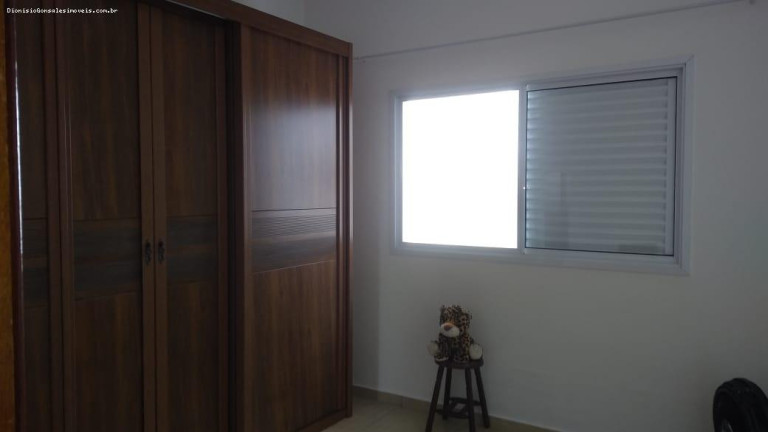 Imagem Casa com 2 Quartos à Venda, 90 m² em Jardim Brasil - Peruíbe