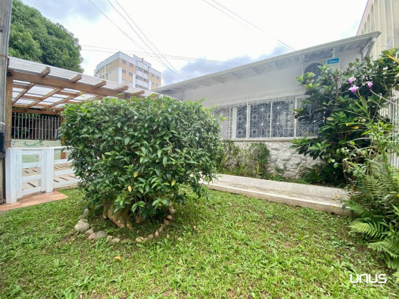 Imagem Casa com 4 Quartos à Venda, 298 m² em Campinas - São José