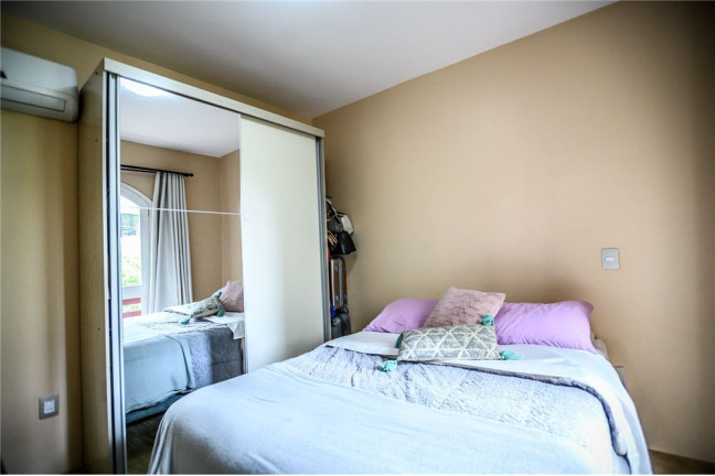 Imagem Imóvel com 1 Quarto à Venda, em Menino Deus - Porto Alegre Imagem Imóvel com 1 Quarto à Venda, em Menino Deus - Porto Alegre