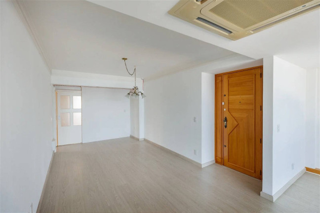Imagem Apartamento com 3 Quartos para Alugar, 195 m² em Centro - Balneário Camboriú
