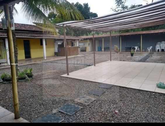 Casa com 5 Quartos para Alugar, 1.280 m² em Brisamar