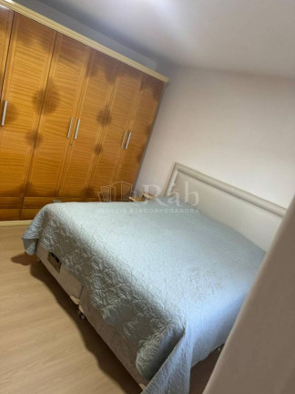 Imagem Sobrado com 3 Quartos à Venda, 220 m² em Centro - Balneário Camboriú